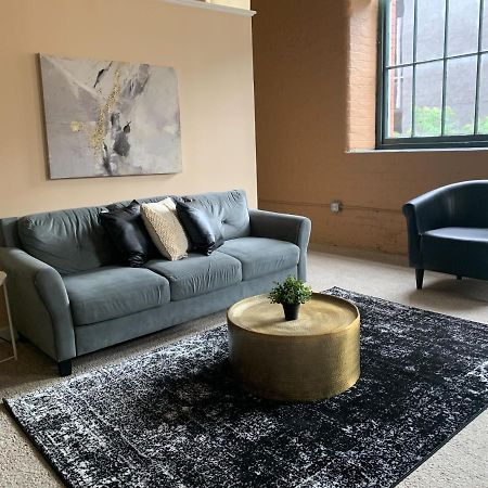 Frontdesk I Sycamore Place Apts Downtown 辛辛那提 外观 照片